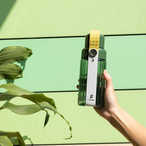 Get the Pong's CAMEL SPLASH 50 (FREN GREEN) is a sleek, BPA-free water bottle. Its leakproof design, wide mouth, and dishwasher-safe, 3-piece assembly ensure easy cleaning and hydration on the go.