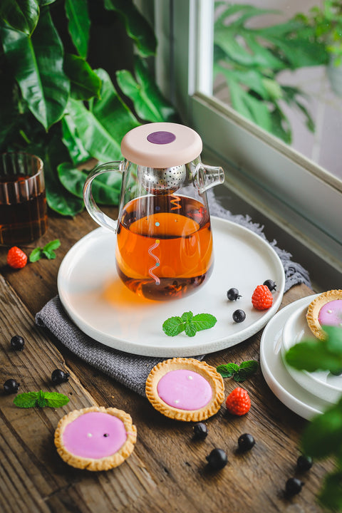 Get the Pong OhTeavor Teacup Magnetic Tea Infuser that Adjust for Your Taste with raised stainless steel infuser.