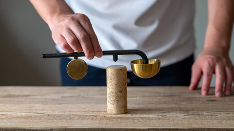 VAAKA (MARBLE) Coffee and Tea Balance