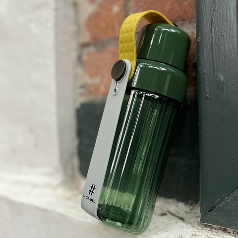Get the Pong's CAMEL SPLASH 50 (FREN GREEN) is a sleek, BPA-free water bottle. Its leakproof design, wide mouth, and dishwasher-safe, 3-piece assembly ensure easy cleaning and hydration on the go.