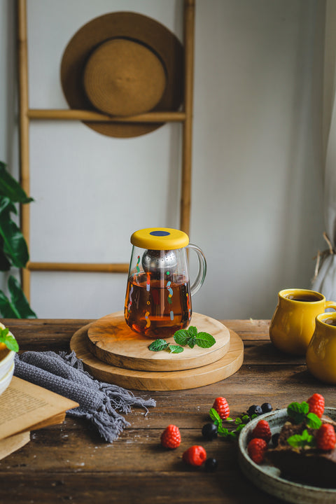 Get the Pong OhTeavor Teacup Magnetic Tea Infuser that Adjust for Your Taste with raised stainless steel infuser.